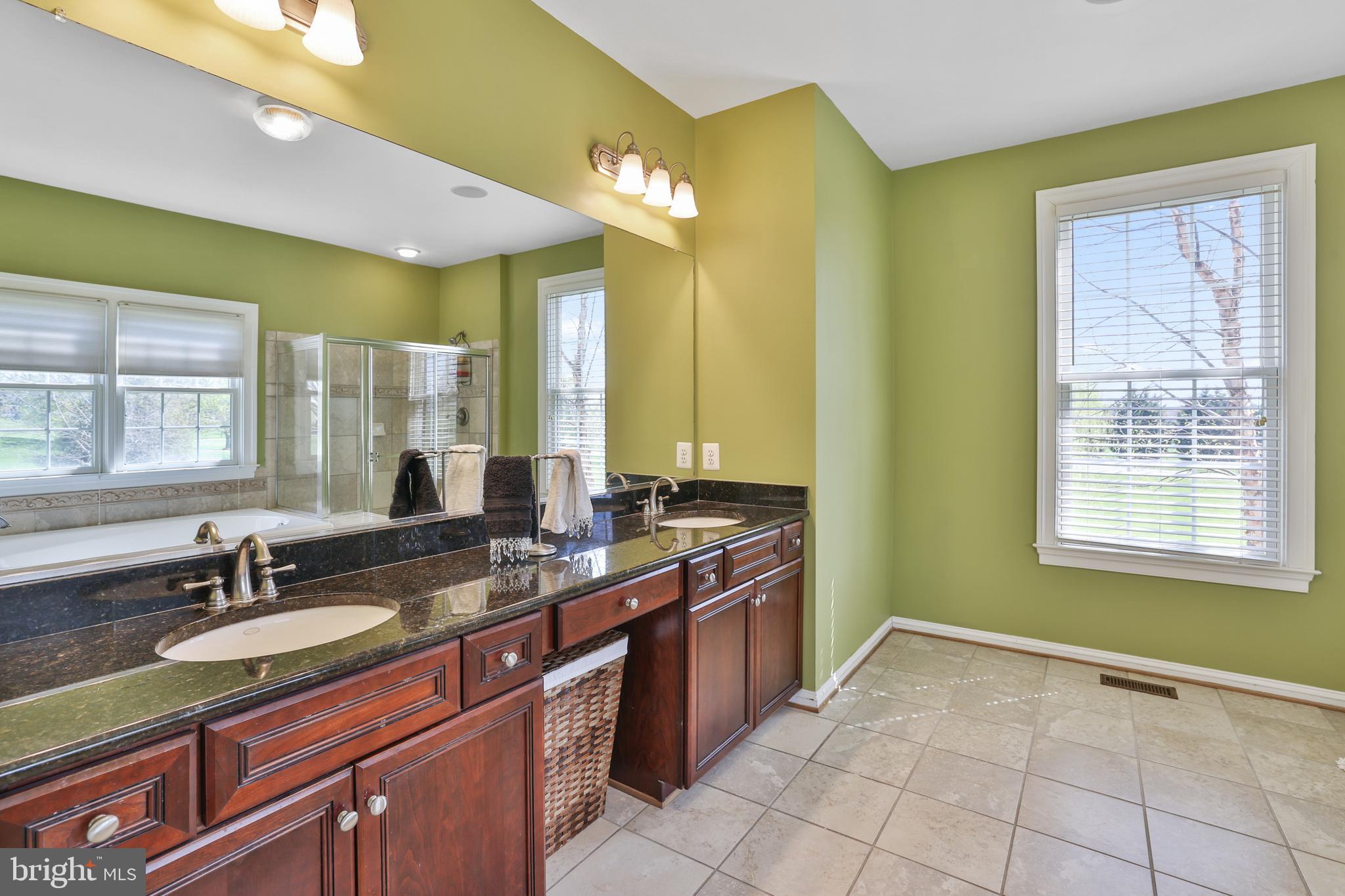 WRIGHT FARM - Residential