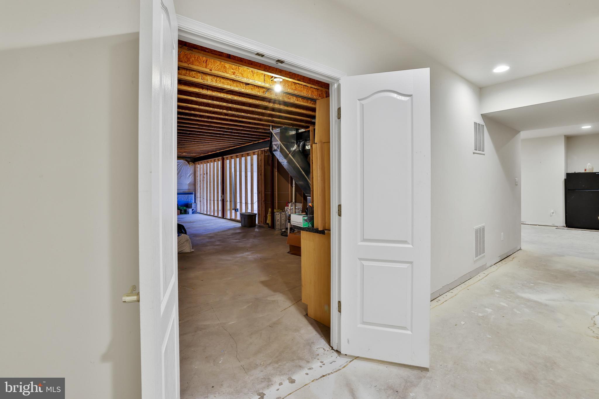 WRIGHT FARM - Residential