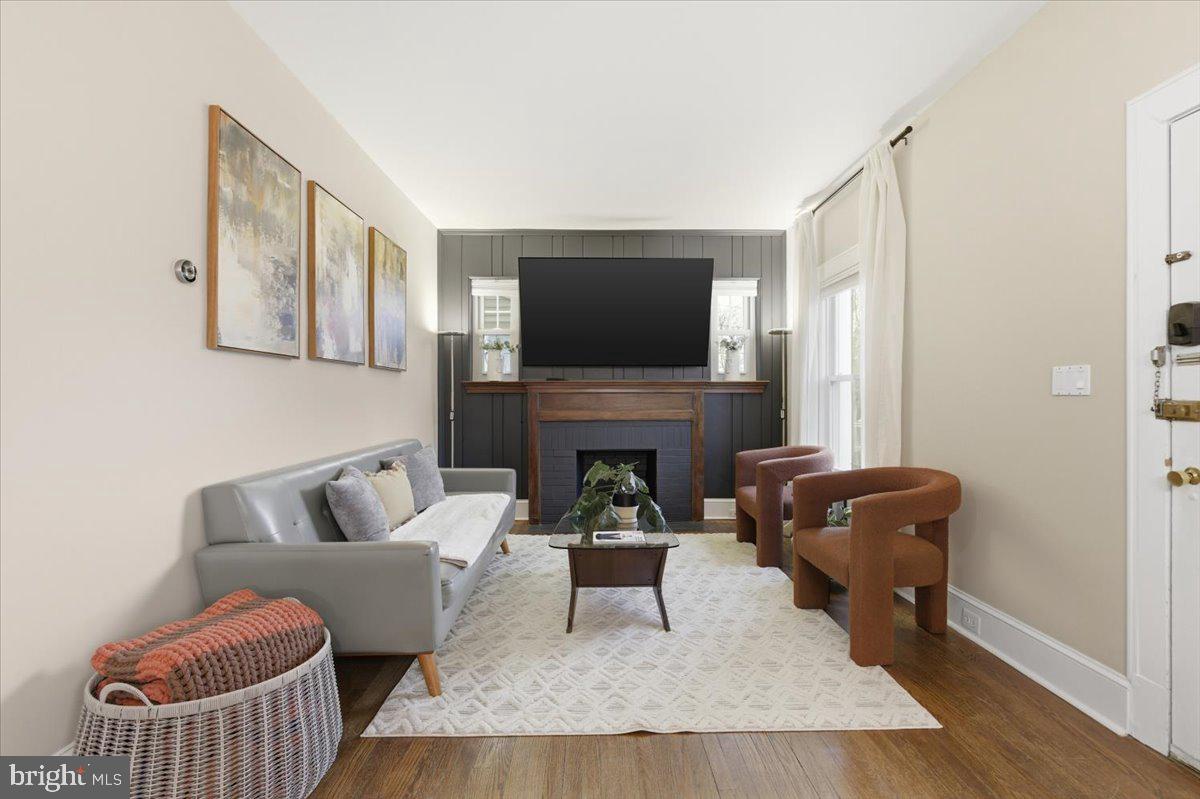 ADDISON HEIGHTS - Residential