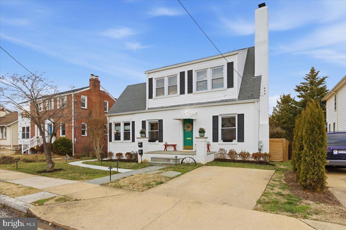 ADDISON HEIGHTS - Residential