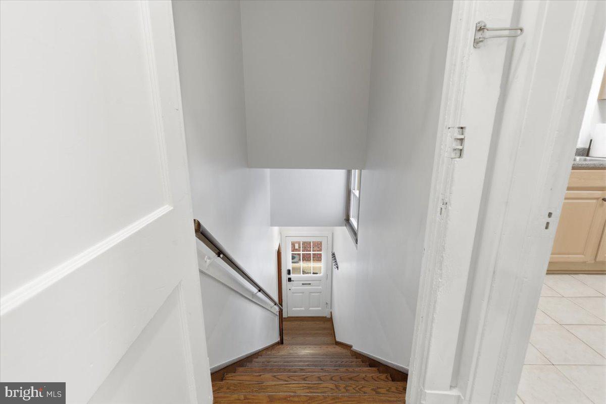 ADDISON HEIGHTS - Residential