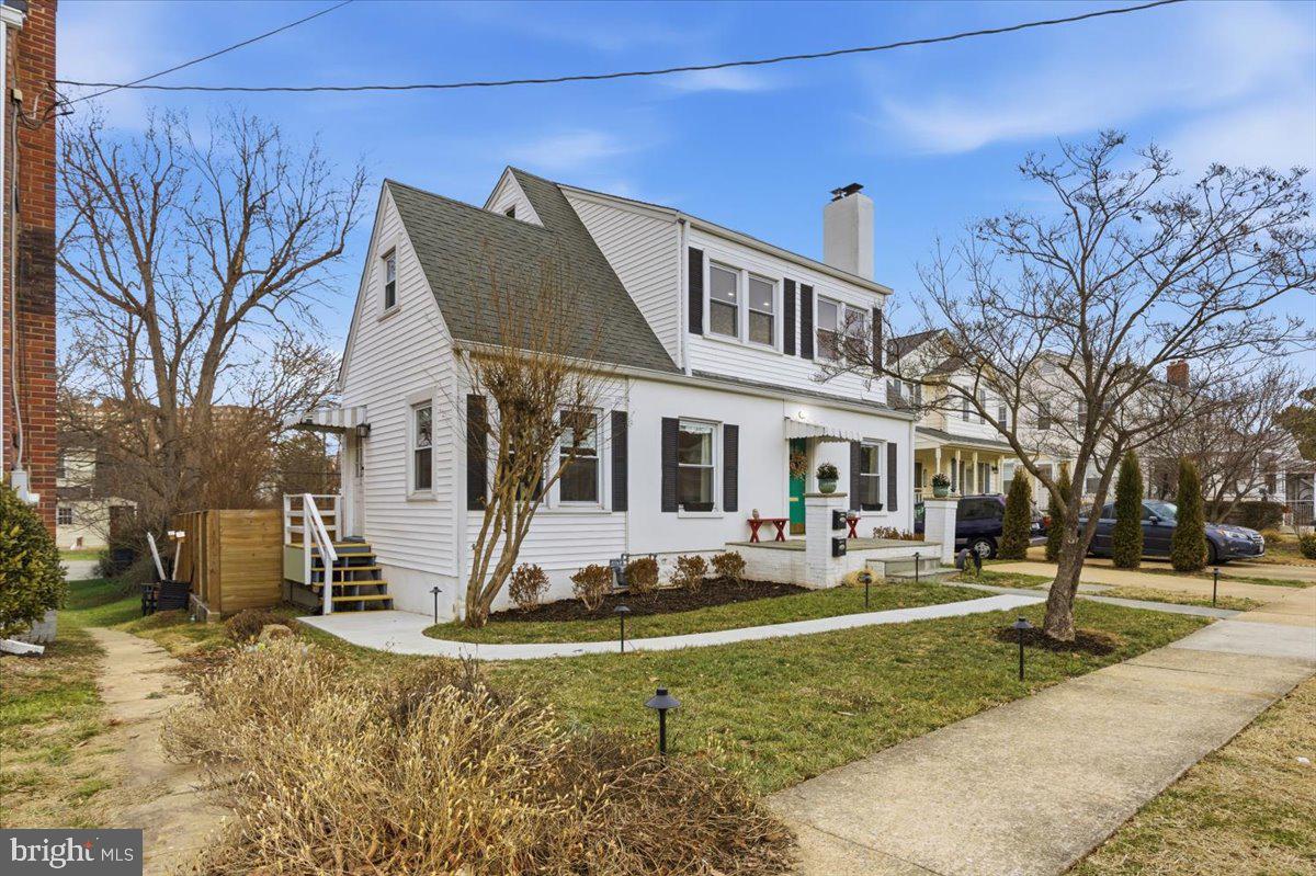 ADDISON HEIGHTS - Residential