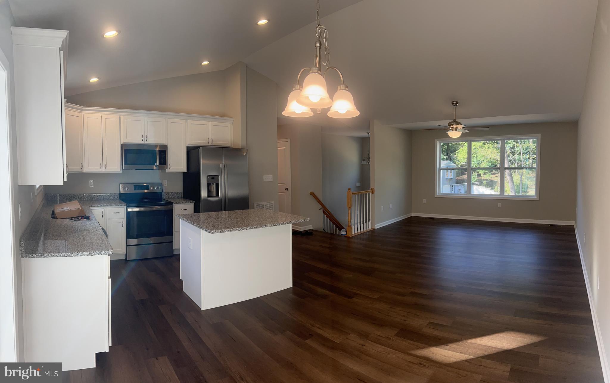 KEYES FERRY ACRES - Residential