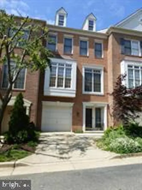 4654 Kirkpatrick Lane, Alexandria, VA MLS: VAAX2042790