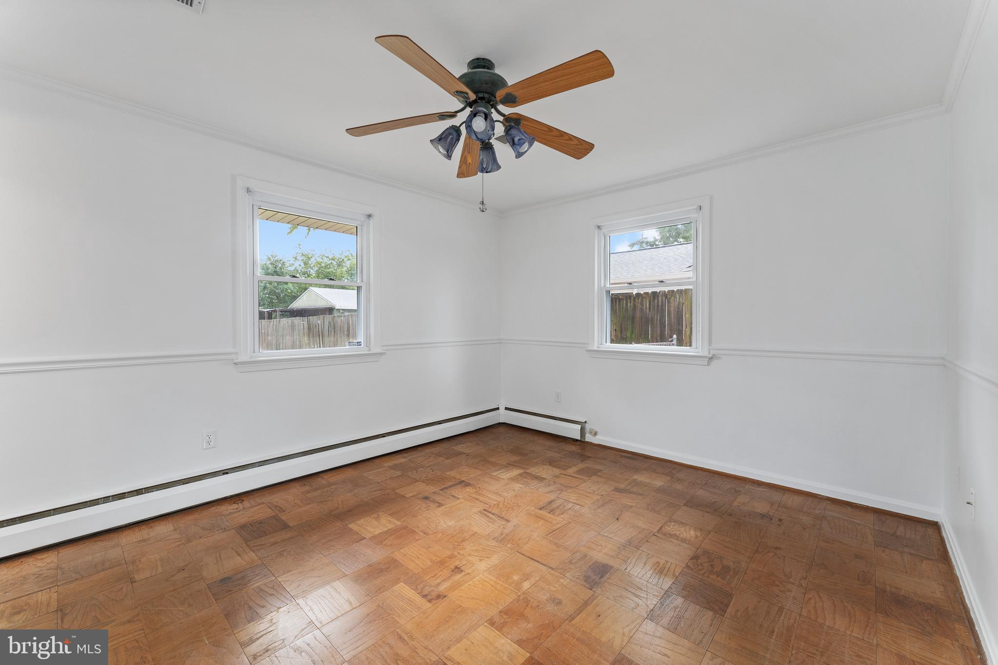 FEATHERSTONE SHORES - Residential