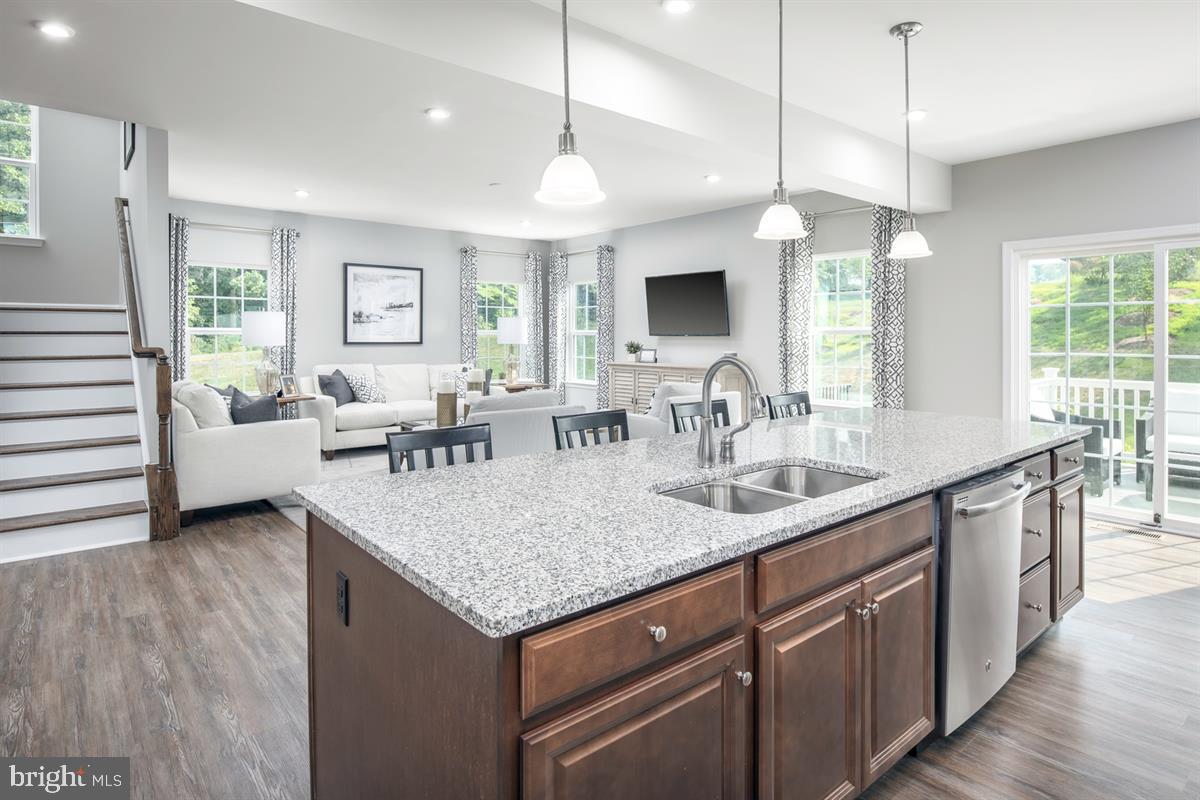 SOLOMONS CHOICE - Residential