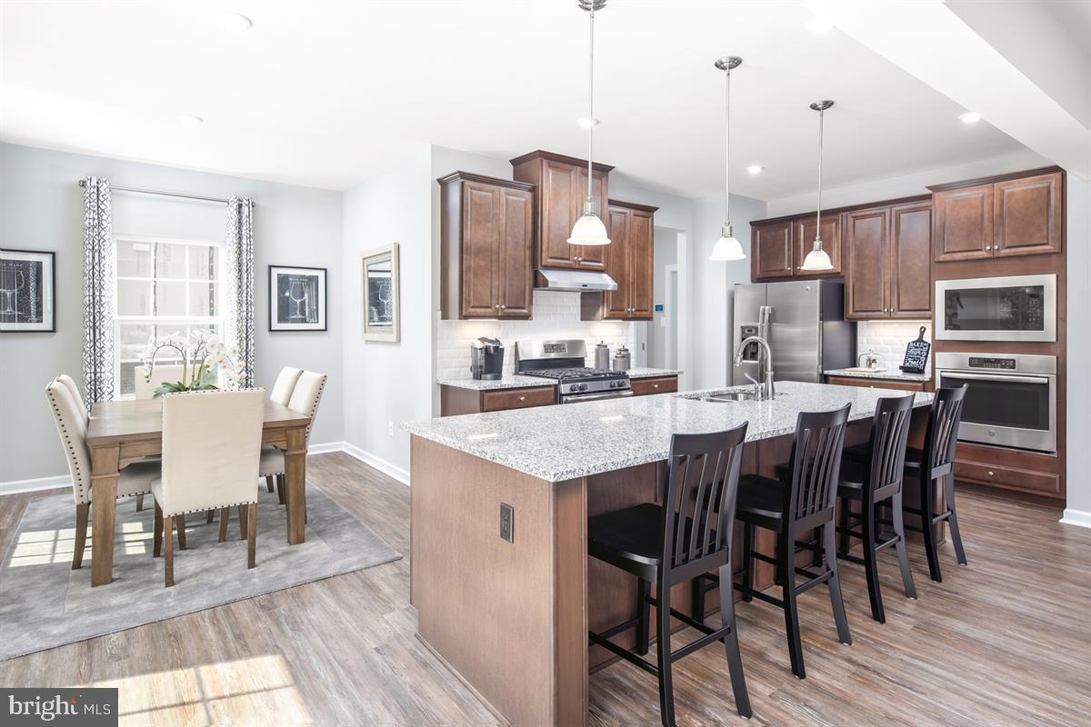 SOLOMONS CHOICE - Residential