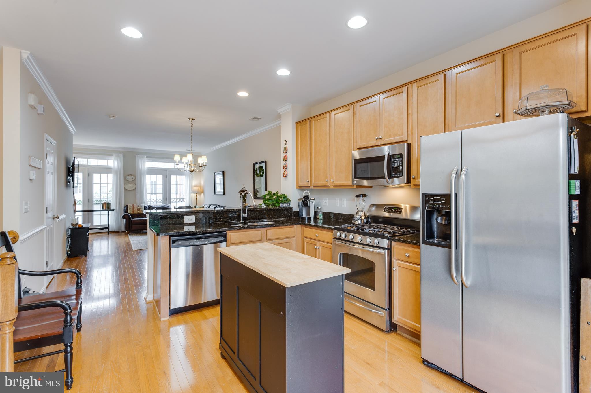 POWELLS RUN VILLAGE COND - Residential