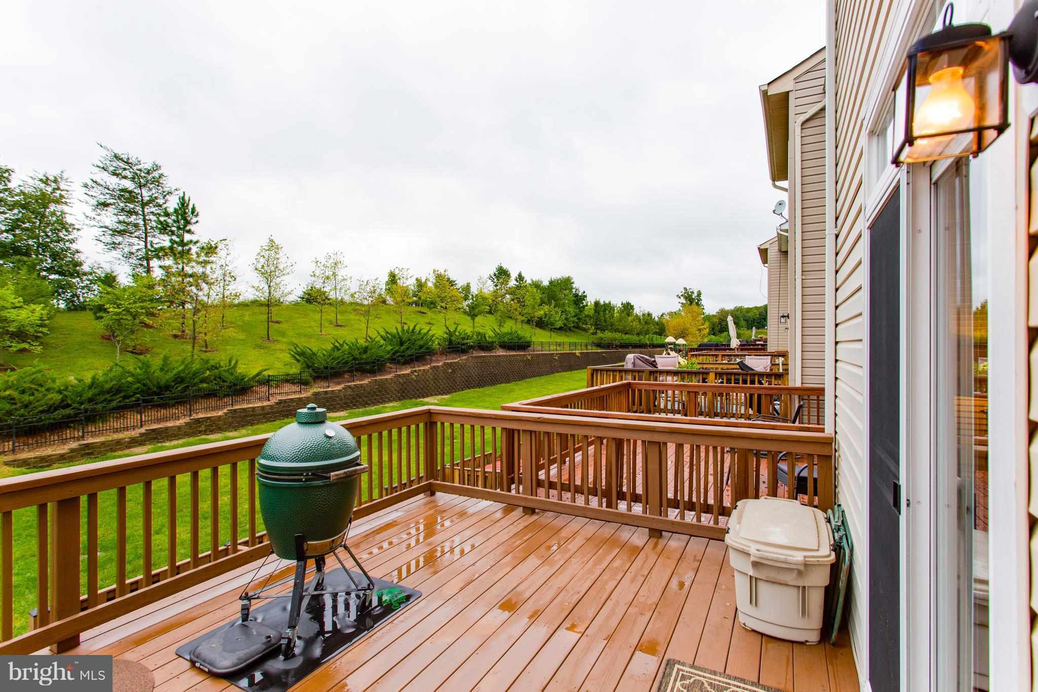 POWELLS RUN VILLAGE COND - Residential