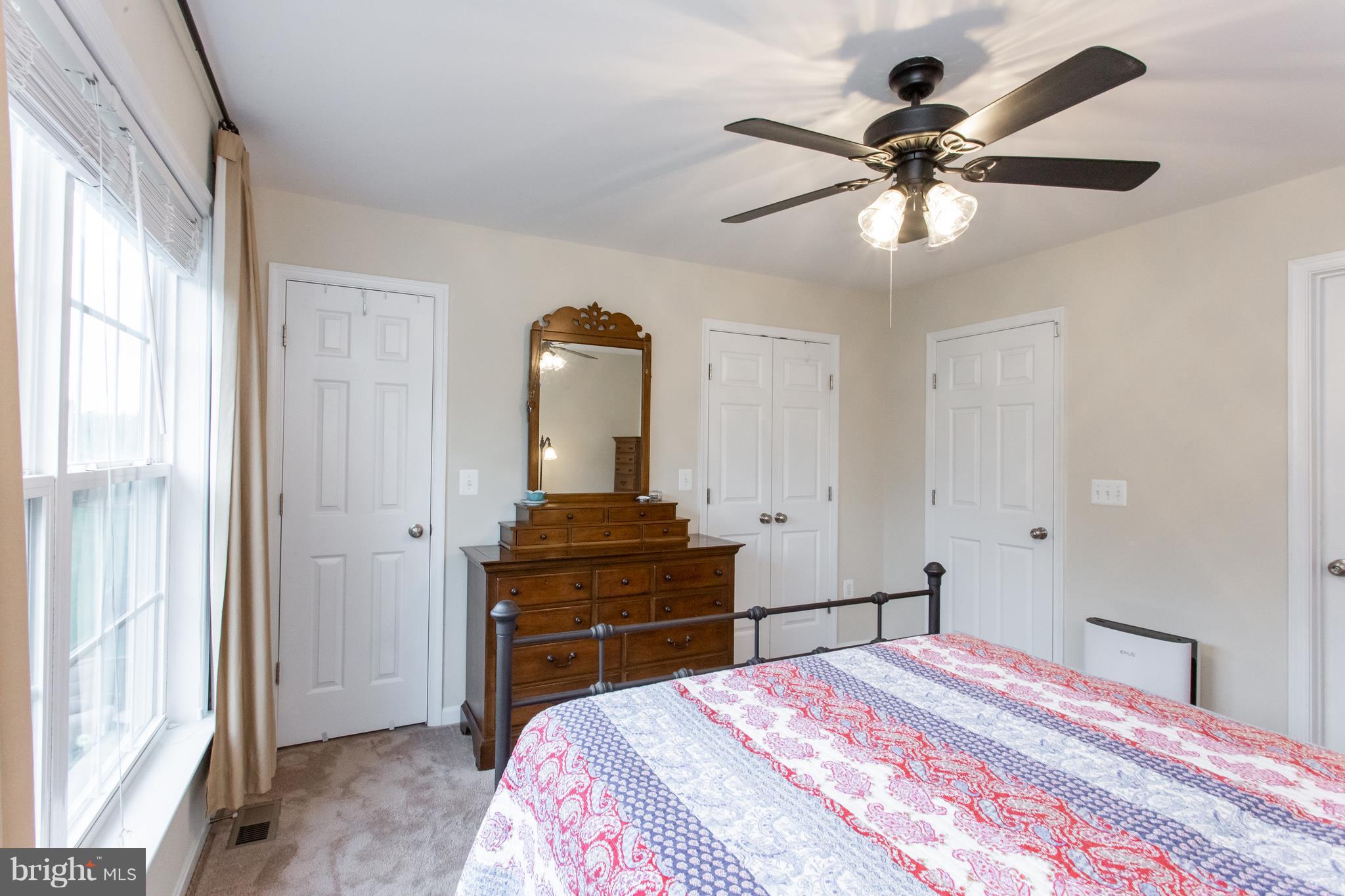 POWELLS RUN VILLAGE COND - Residential