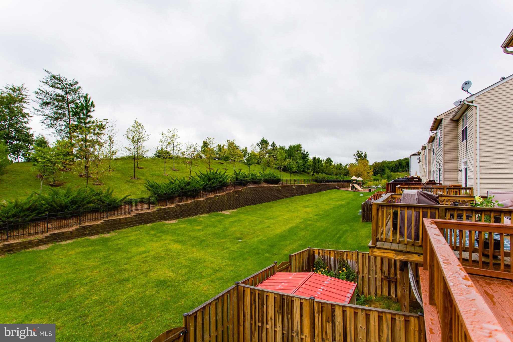 POWELLS RUN VILLAGE COND - Residential