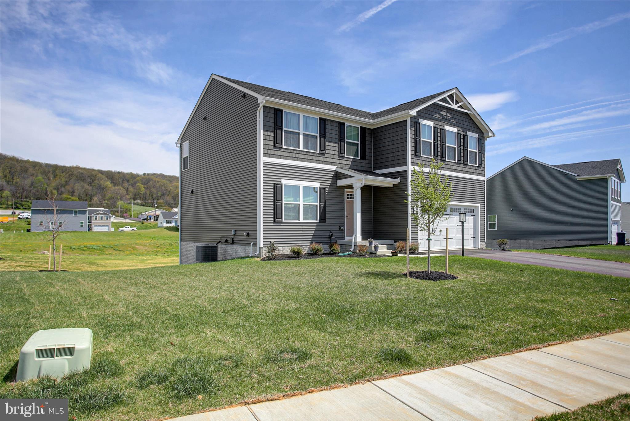 SUMMERFIELD - Residential