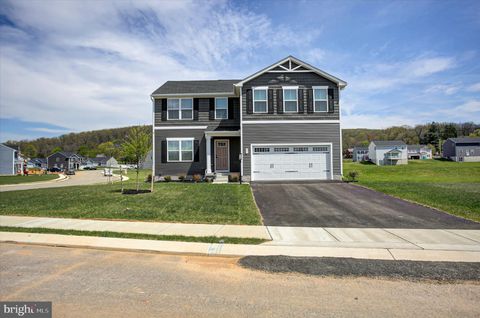 Photo of 95 Leland Way, HANOVER, PA 17331 (MLS # PAAD2022900)