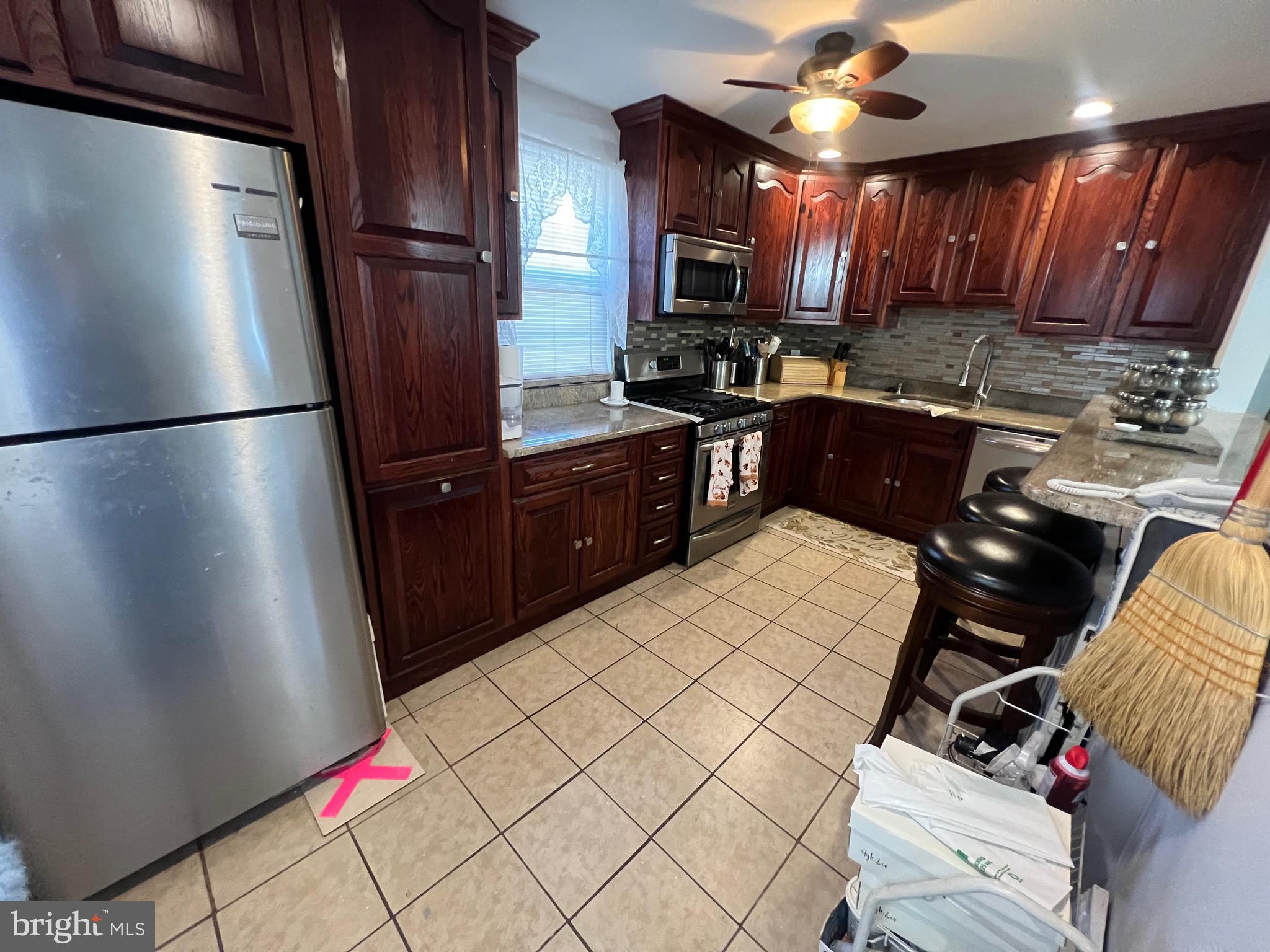 CASTOR GARDENS - Residential