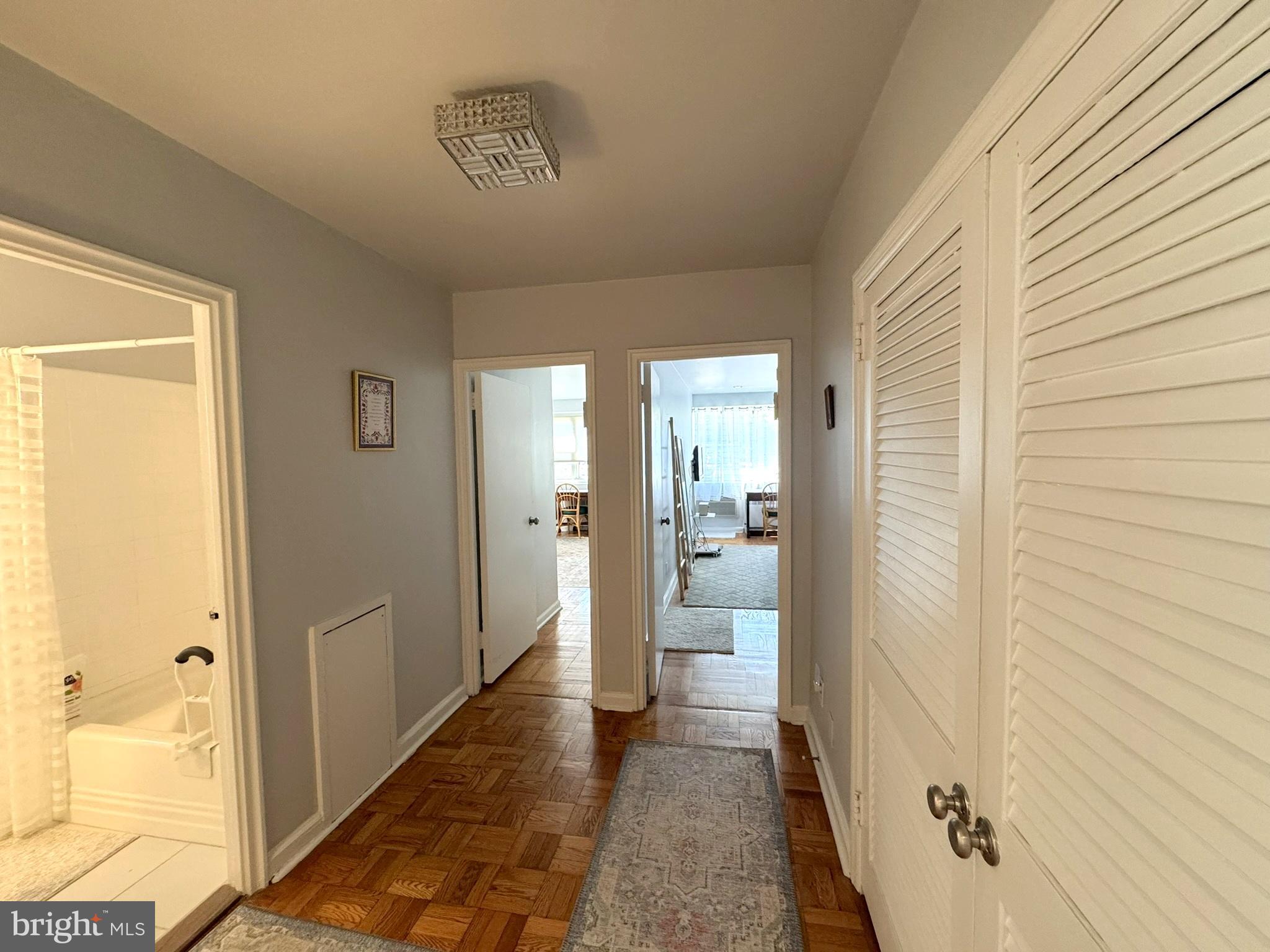 LATCHS LANE - Residential