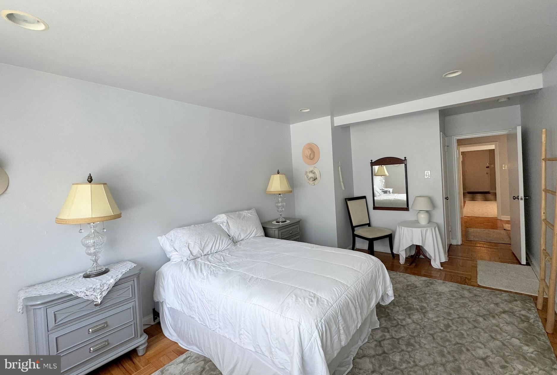 LATCHS LANE - Residential