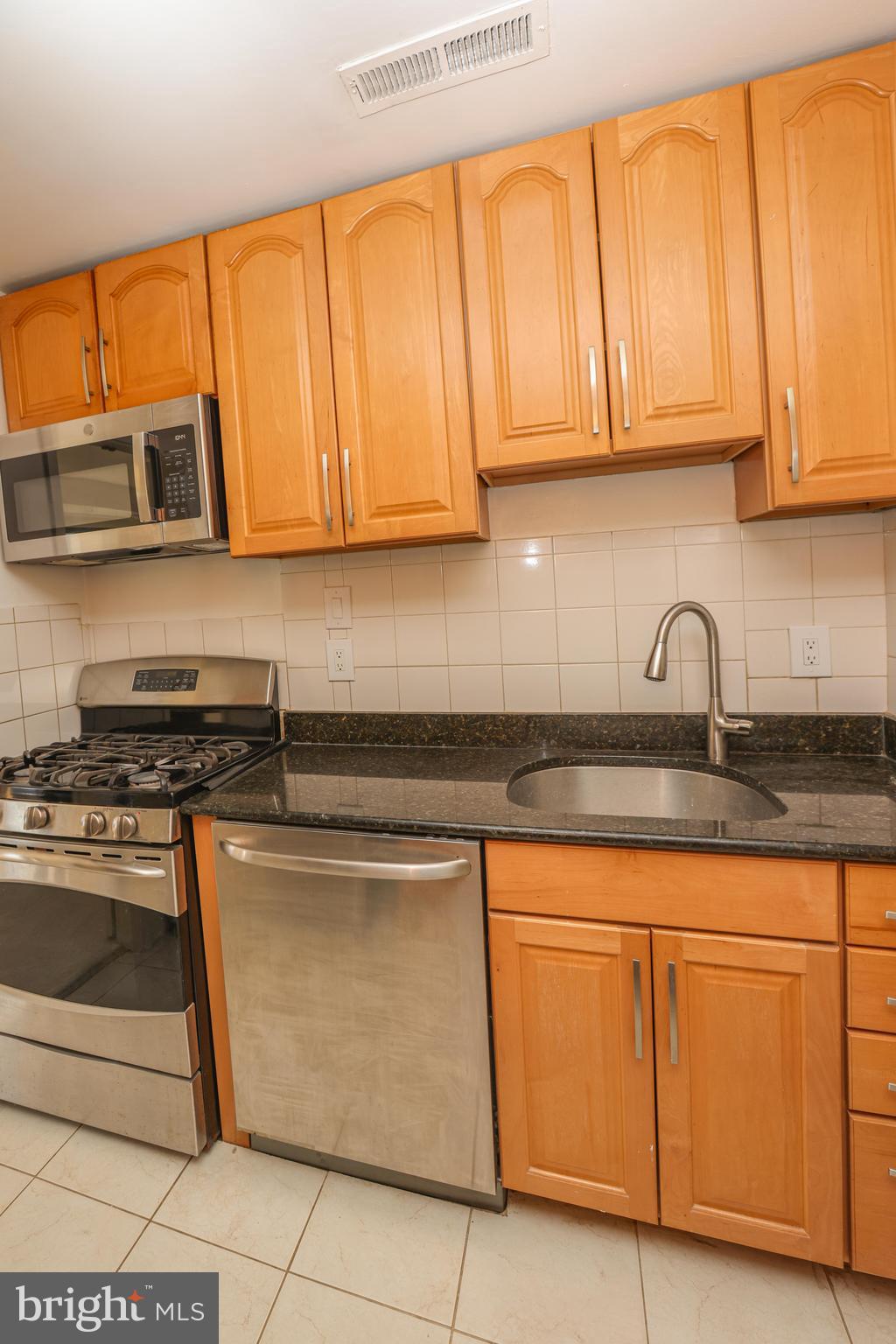 WOODLAKE TOWERS - Residential