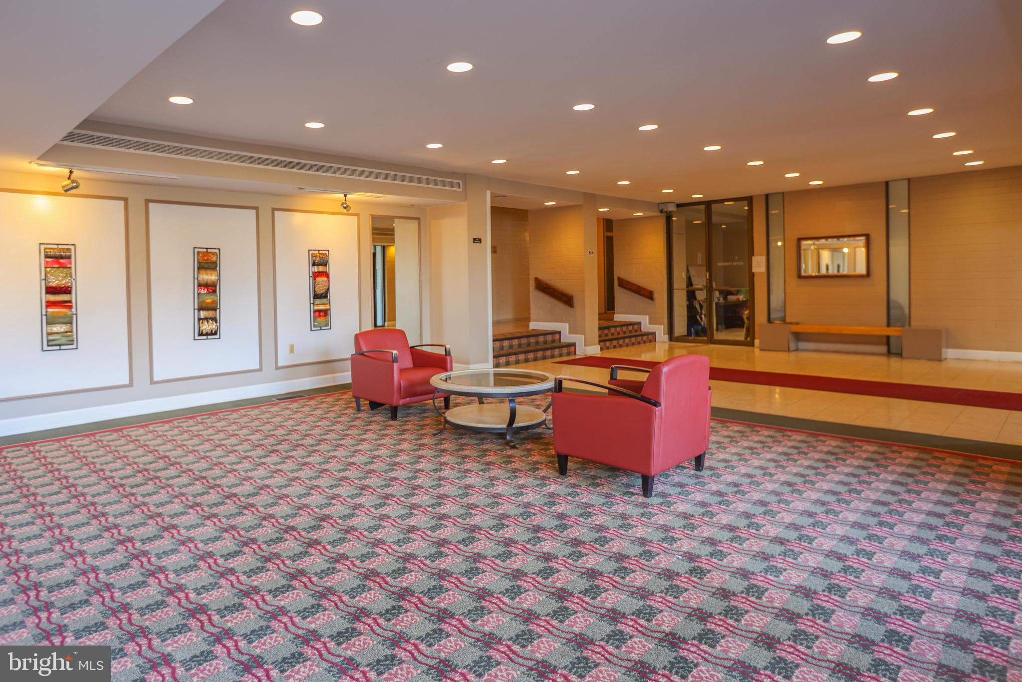 WOODLAKE TOWERS - Residential