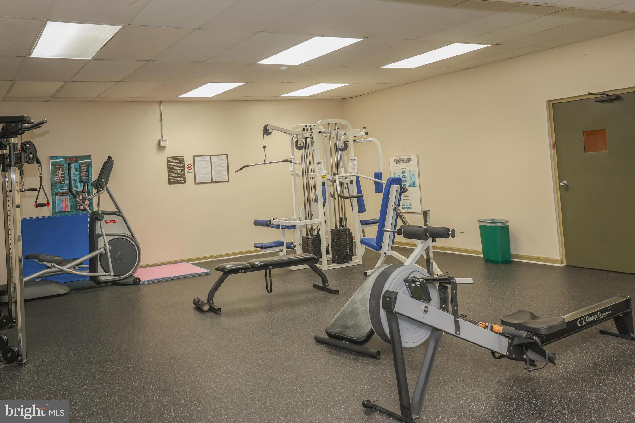 WOODLAKE TOWERS - Residential