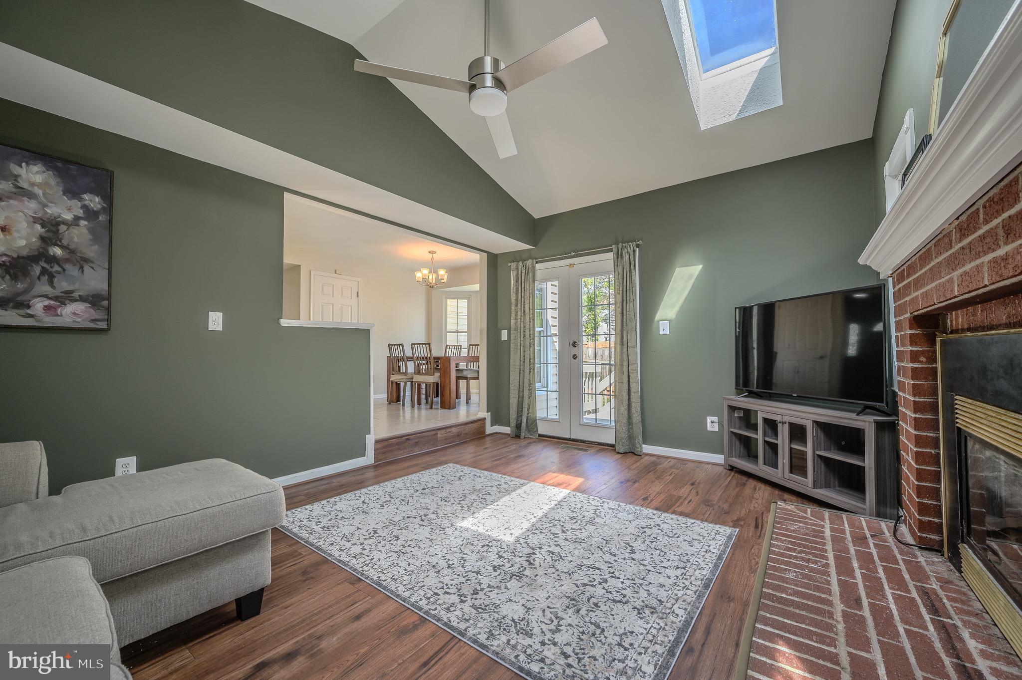 STRATFORD GLEN - Residential