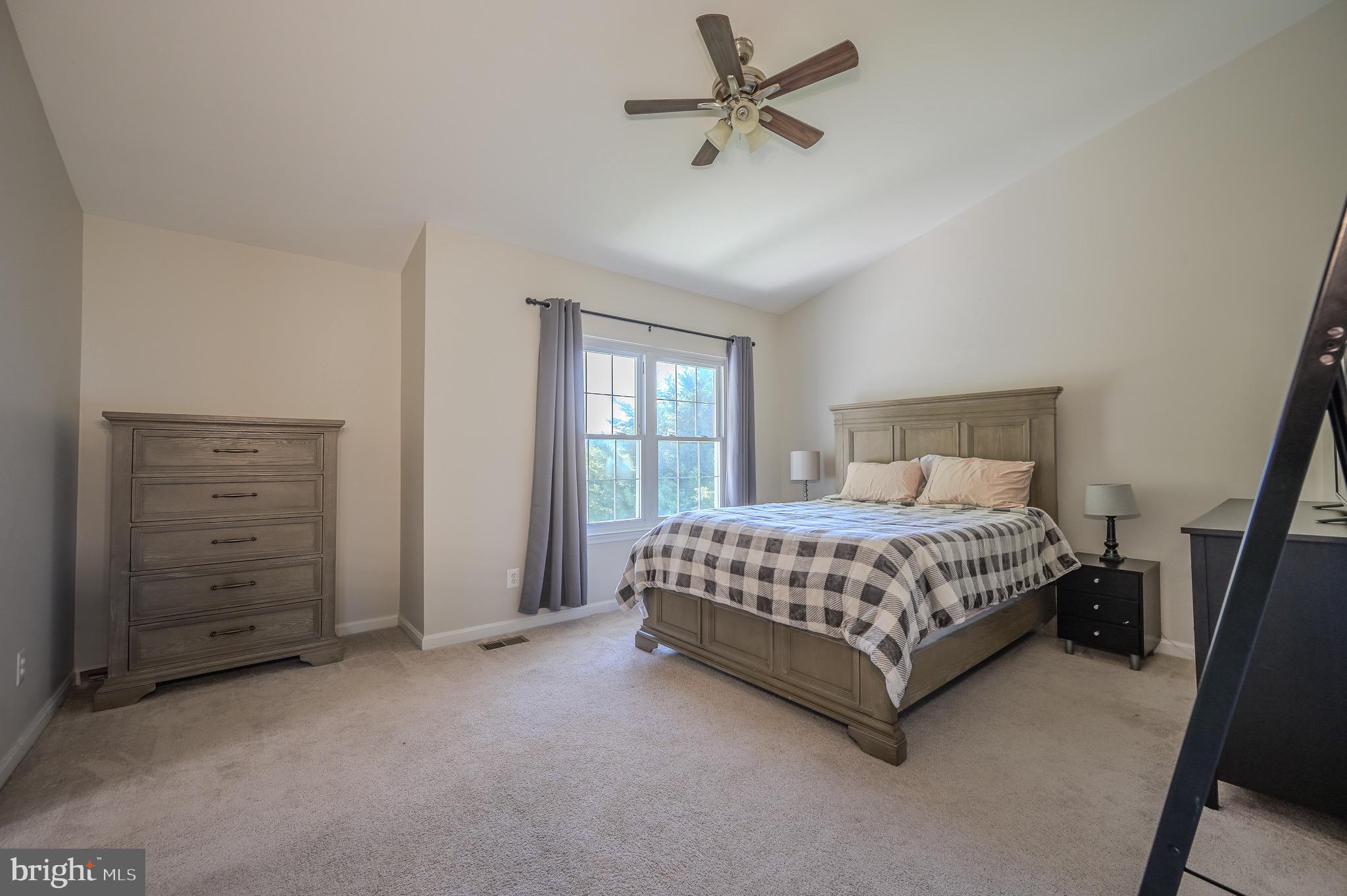 STRATFORD GLEN - Residential