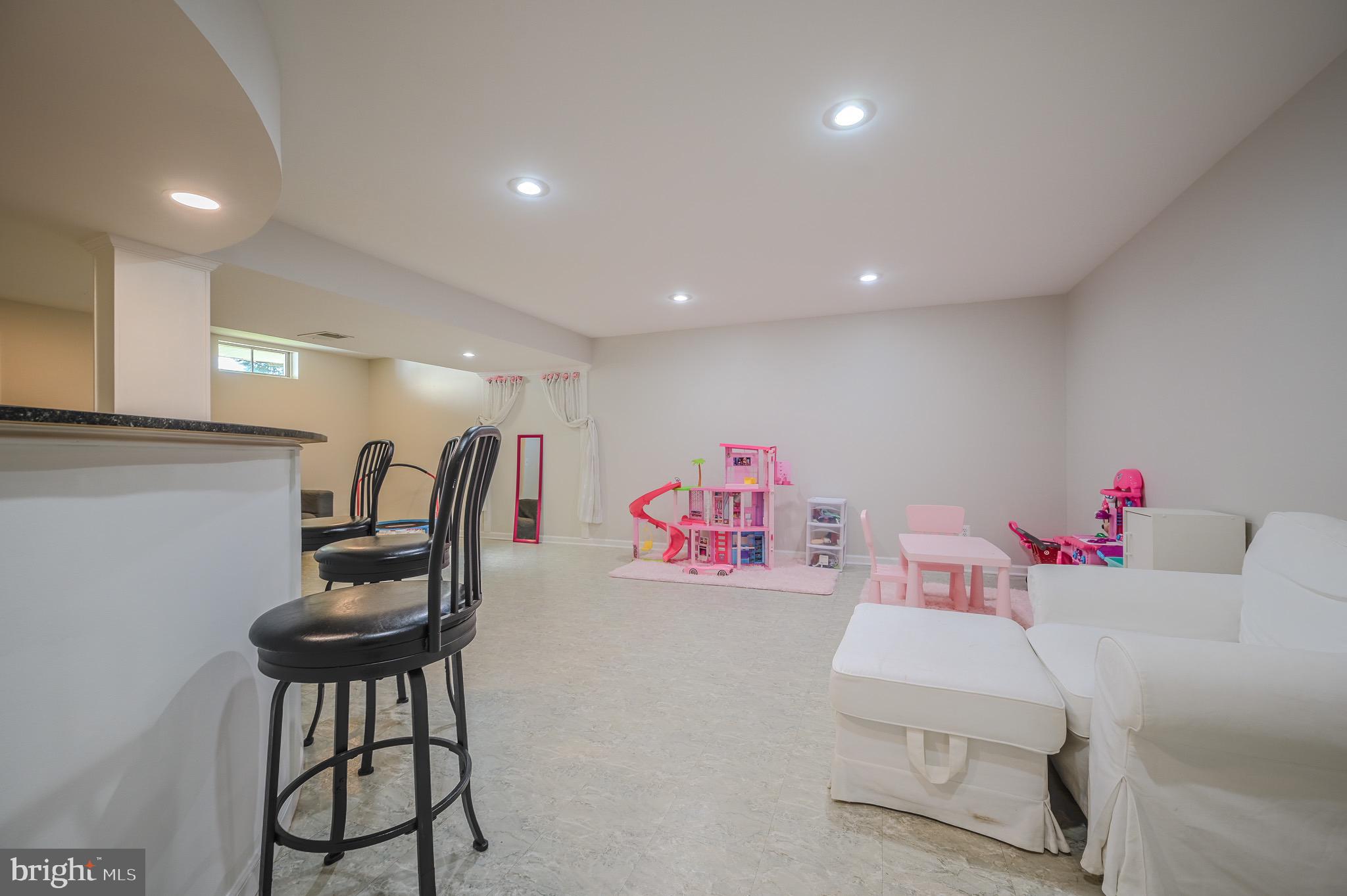 STRATFORD GLEN - Residential