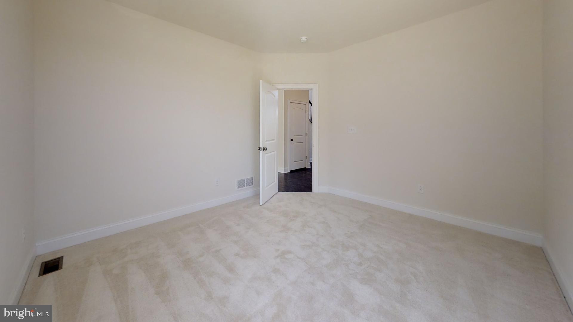 GARRISON LAKE GREE - Residential