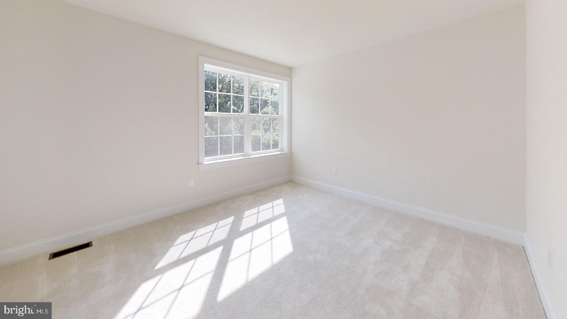 GARRISON LAKE GREE - Residential