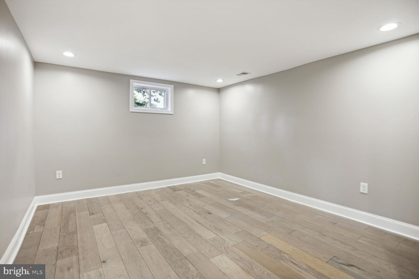 HILLCREST HEIGHTS - Residential