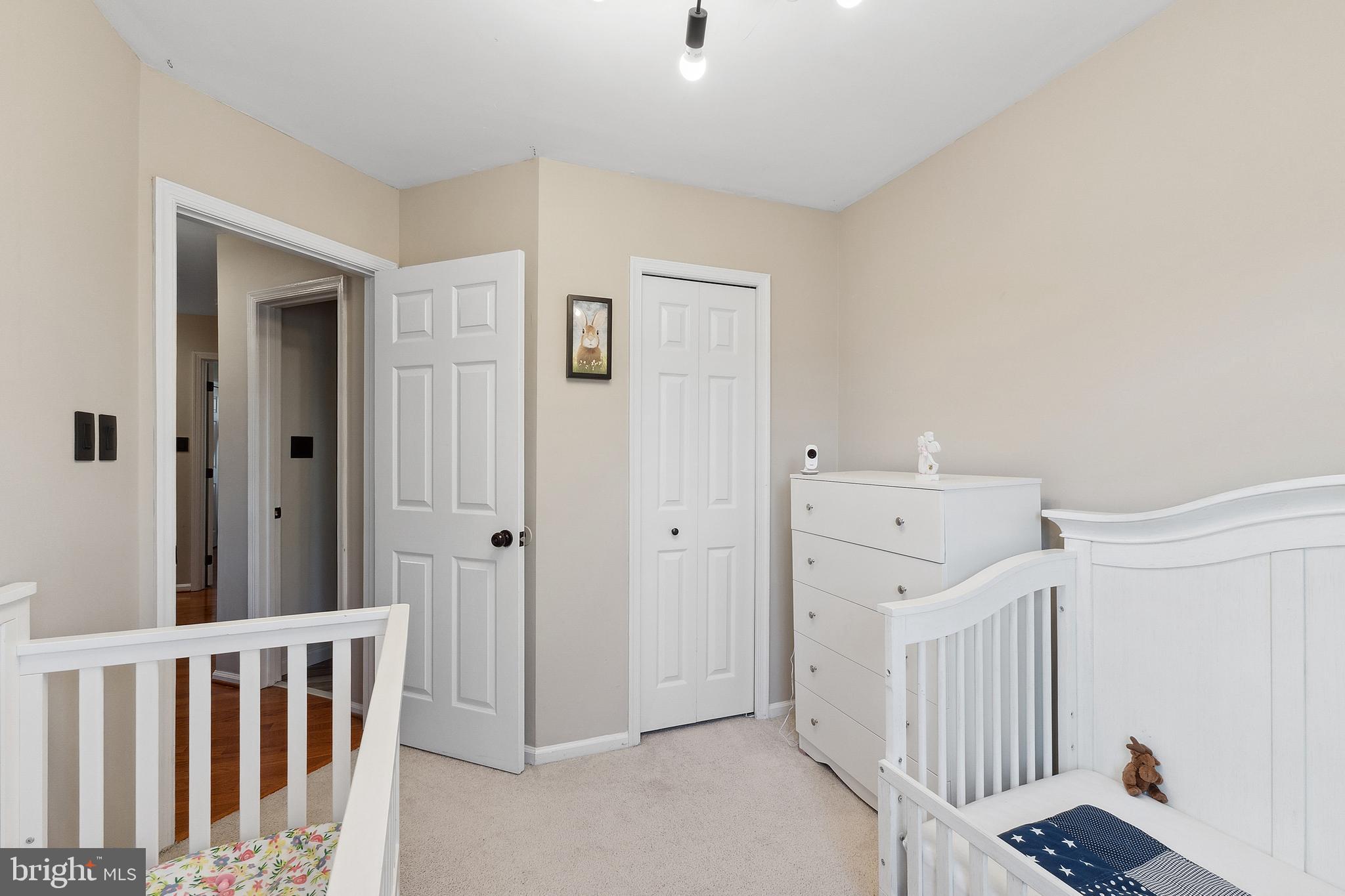 ASHBURN VILLAGE - Residential