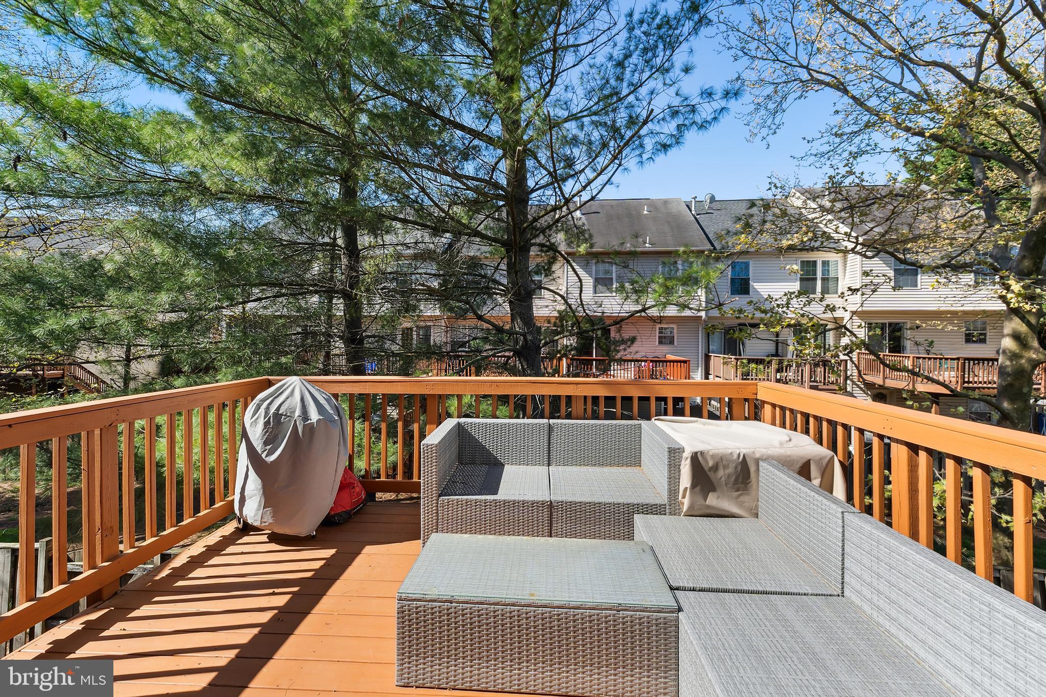 ASHBURN VILLAGE - Residential