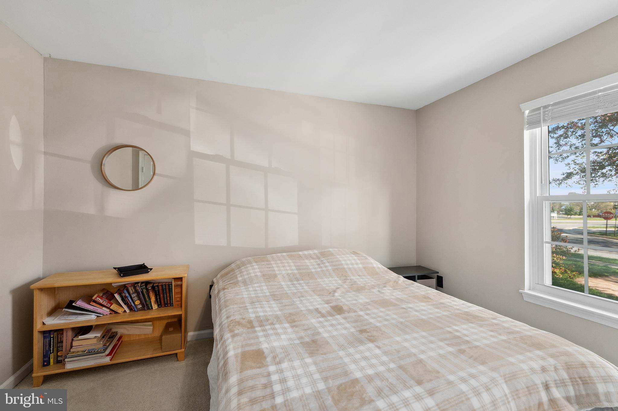 ASHBURN VILLAGE - Residential