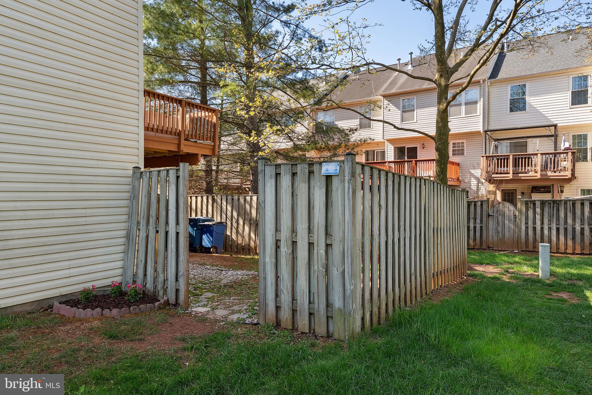 ASHBURN VILLAGE - Residential