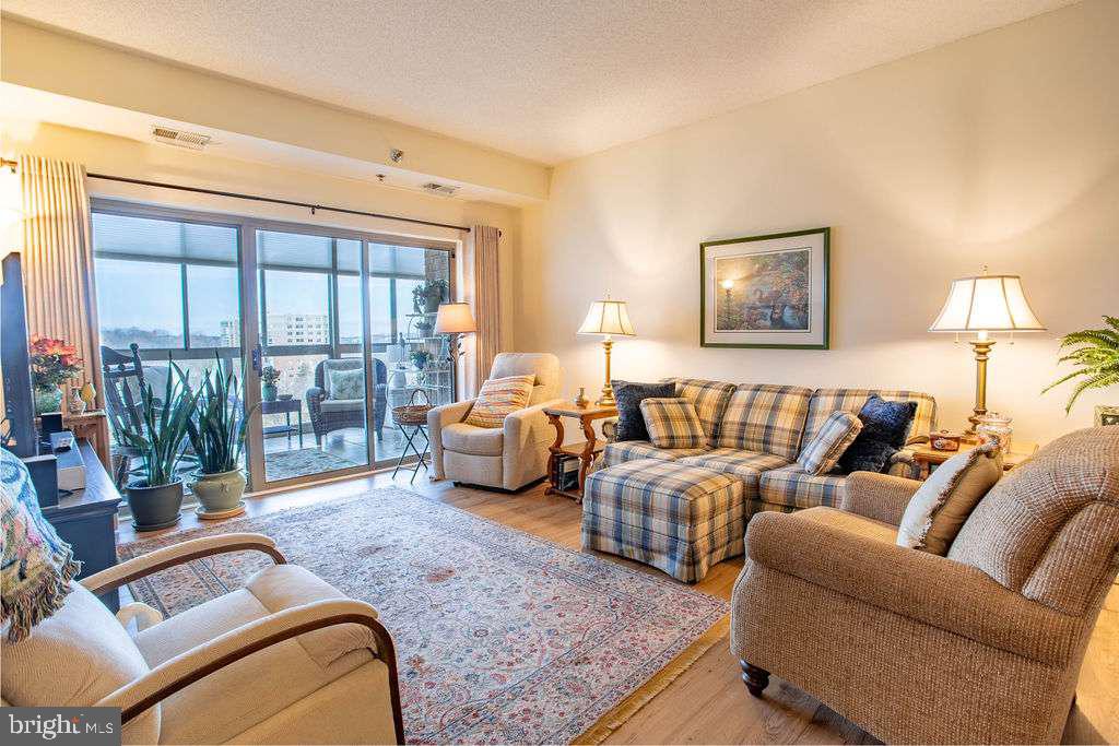 3005 S LEISURE WORLD BOULEVARD 812