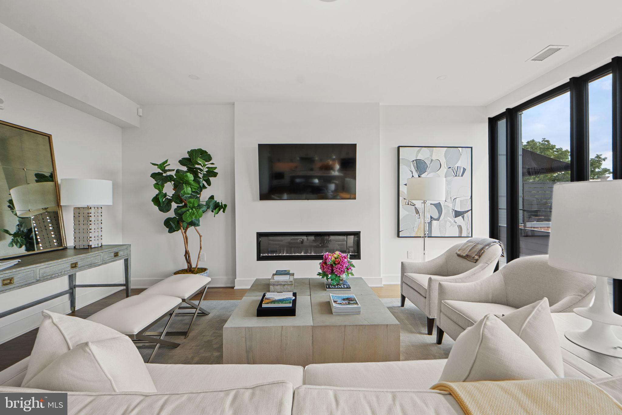 DOWNTOWN FREDERICK - Residential