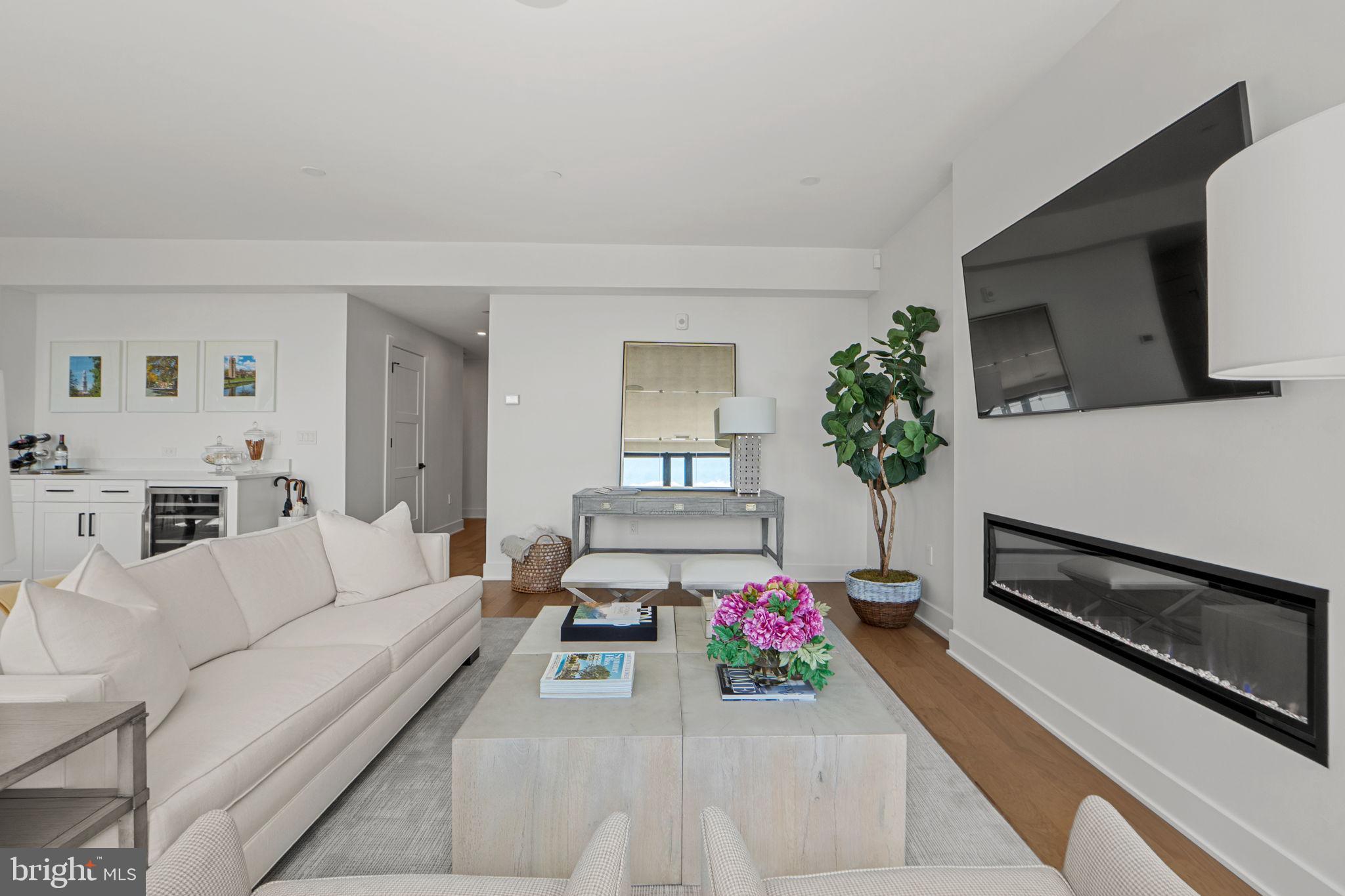 DOWNTOWN FREDERICK - Residential