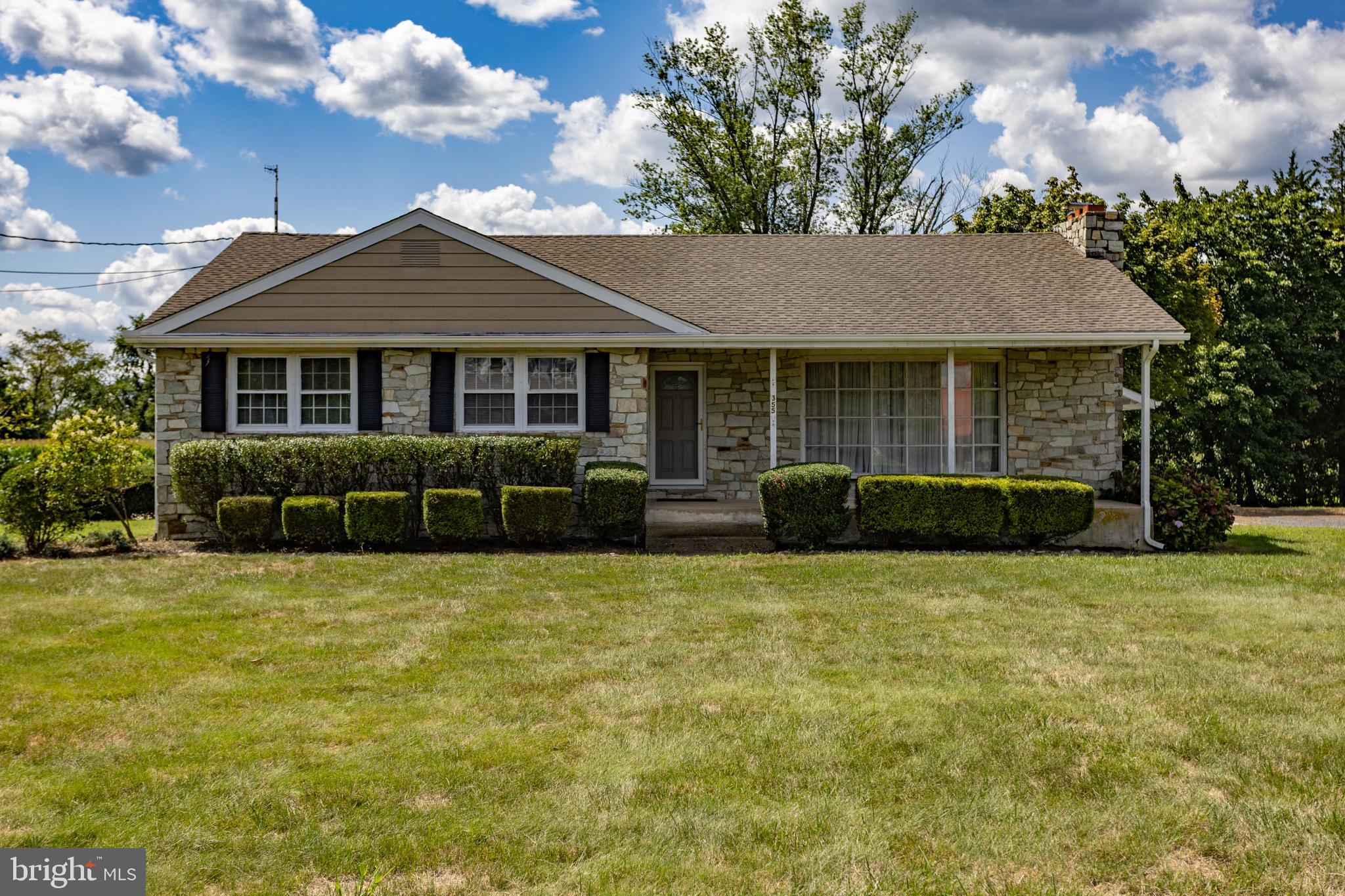355 EAYRESTOWN