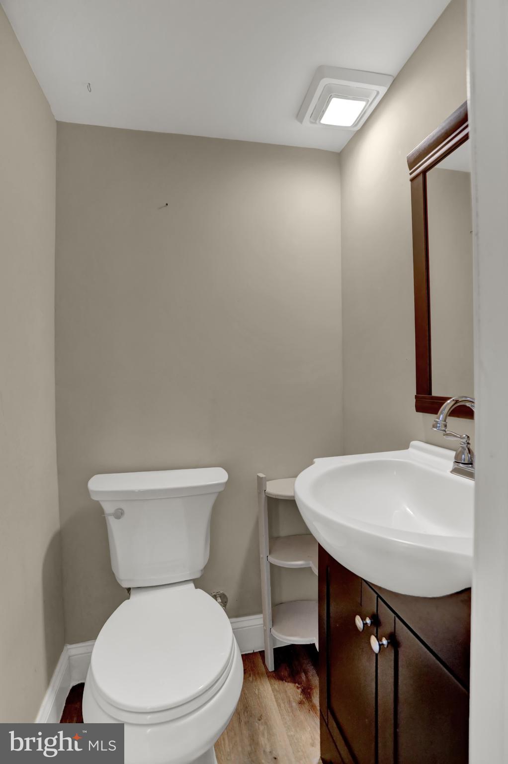 PERRYVALE - Residential Lease