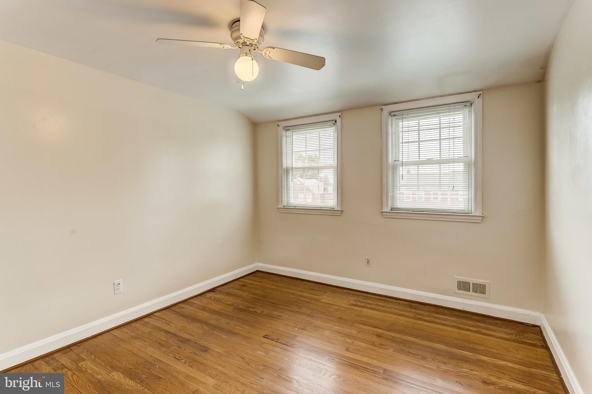 KNETTISHALL - Residential