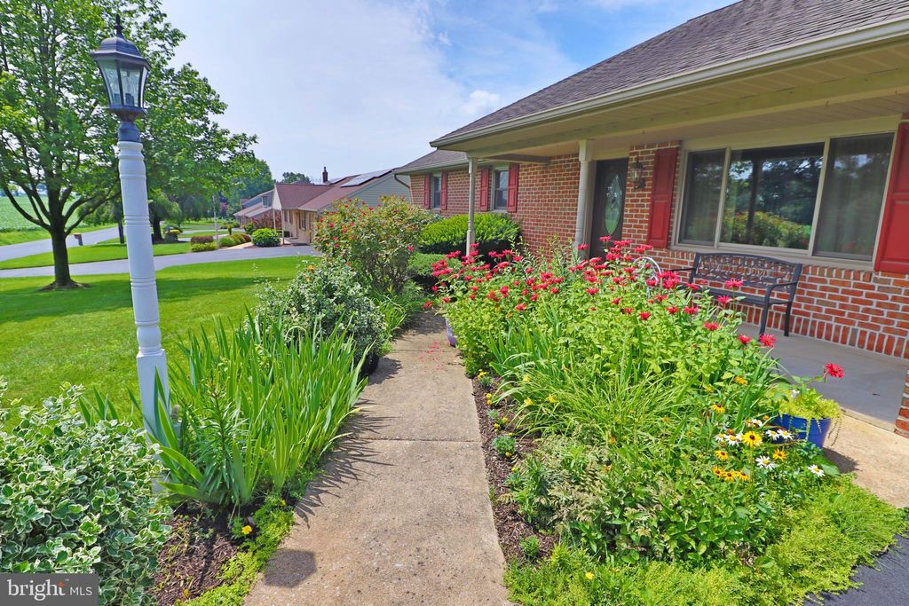 Photo of 660 Snyder Hill Road, LITITZ, PA 17543 (MLS # PALA2072534)