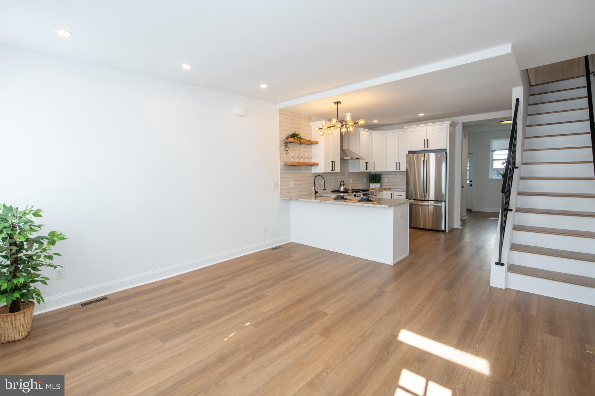 POINT BREEZE - Residential