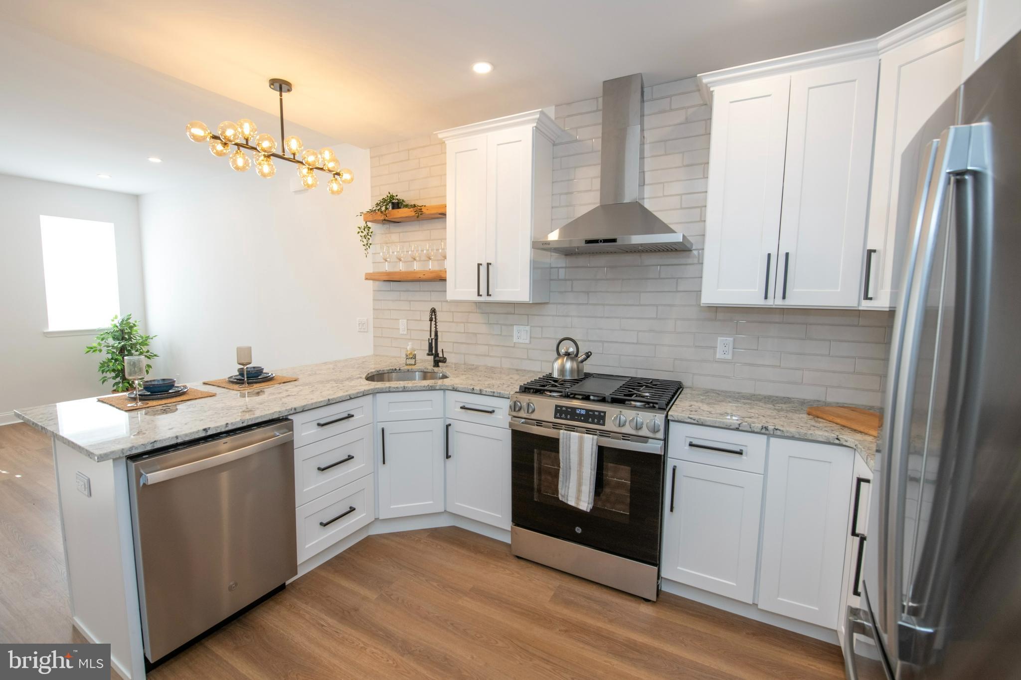 POINT BREEZE - Residential