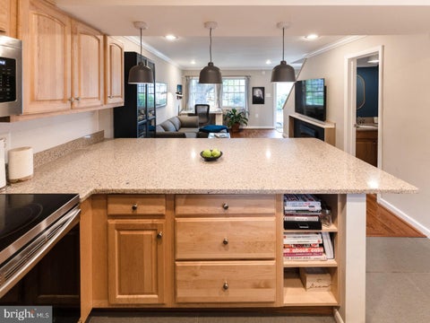 Condo For Sale - 202 S Virginia Avenue #73<br/> FALLS CHURCH, VA 22046