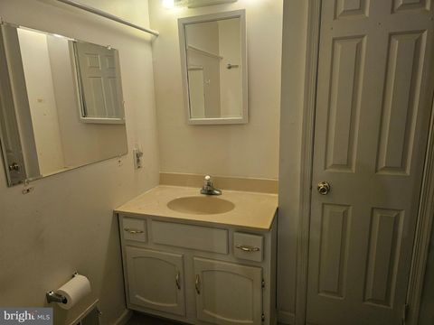 Tiny photo for B 2 Carver Place, LAWRENCEVILLE, NJ 08648 (MLS # NJME2074028)