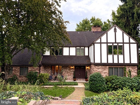Photo for 9 KNOLLWOOD DRIVE