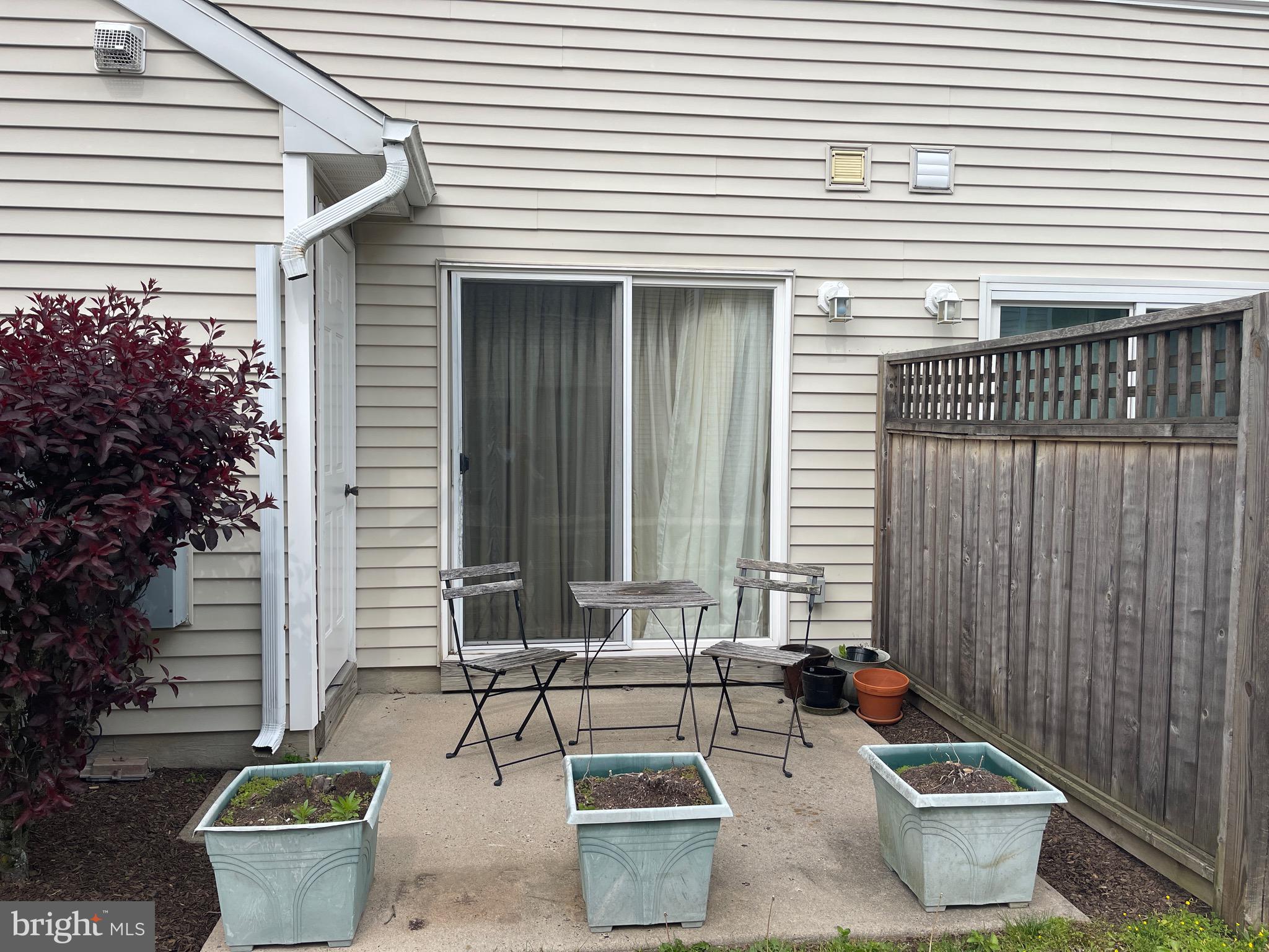 MONTGOMERY PLACE - Residential