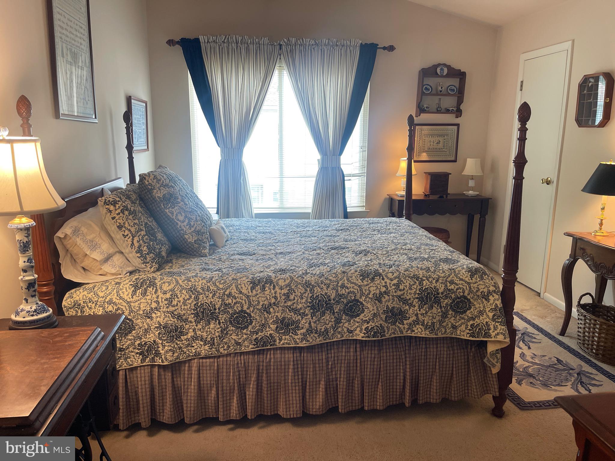 MONTGOMERY PLACE - Residential