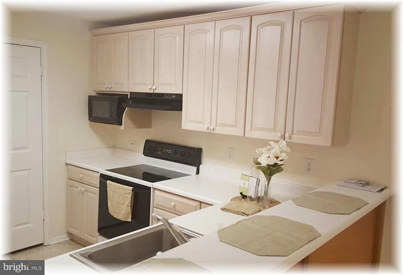 ENGLISH COUNTRY MANOR - Residential