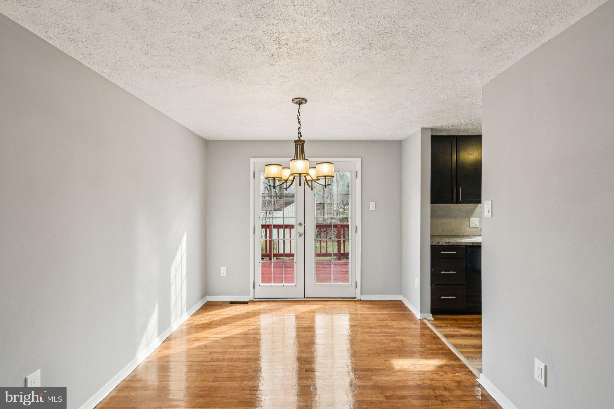 MARLBORO MEADOWS - Residential