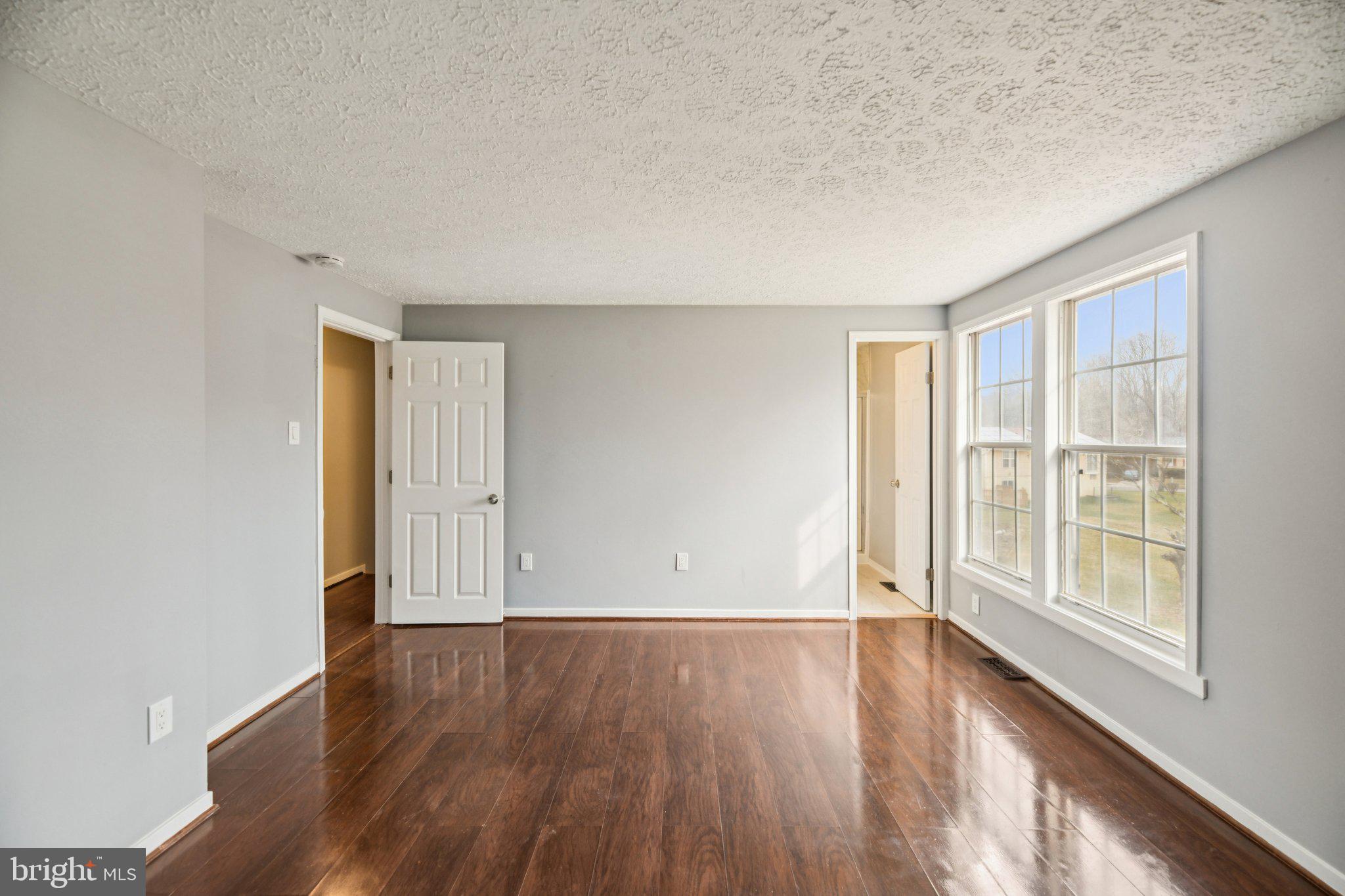 MARLBORO MEADOWS - Residential